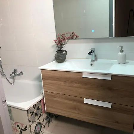 بيت للعطل El Paller De Puig A 4/6 Pax *